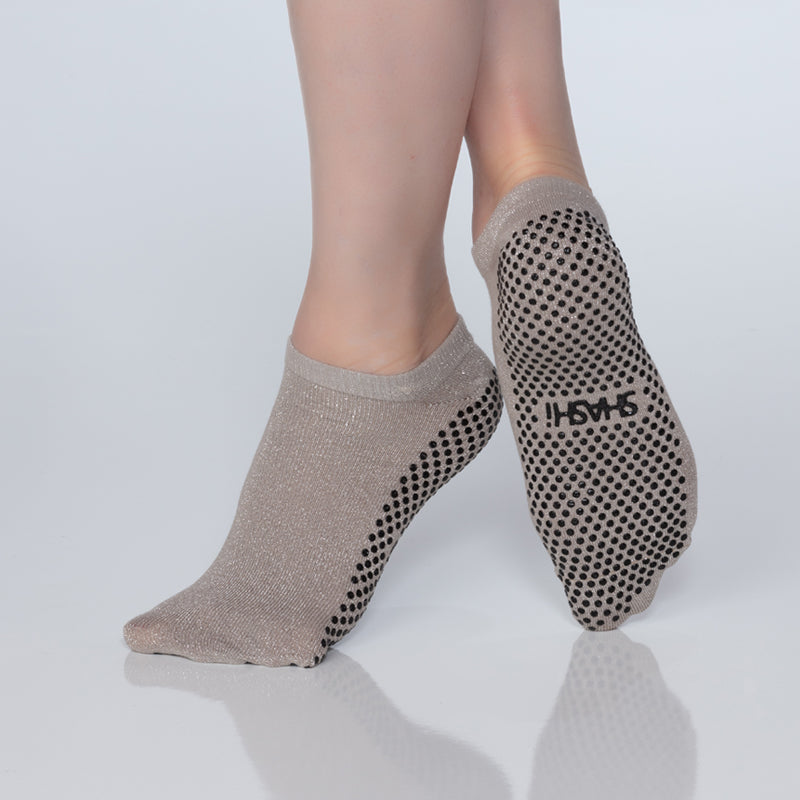 SHASHI BASICS Woman's Full Foot Grip Socks